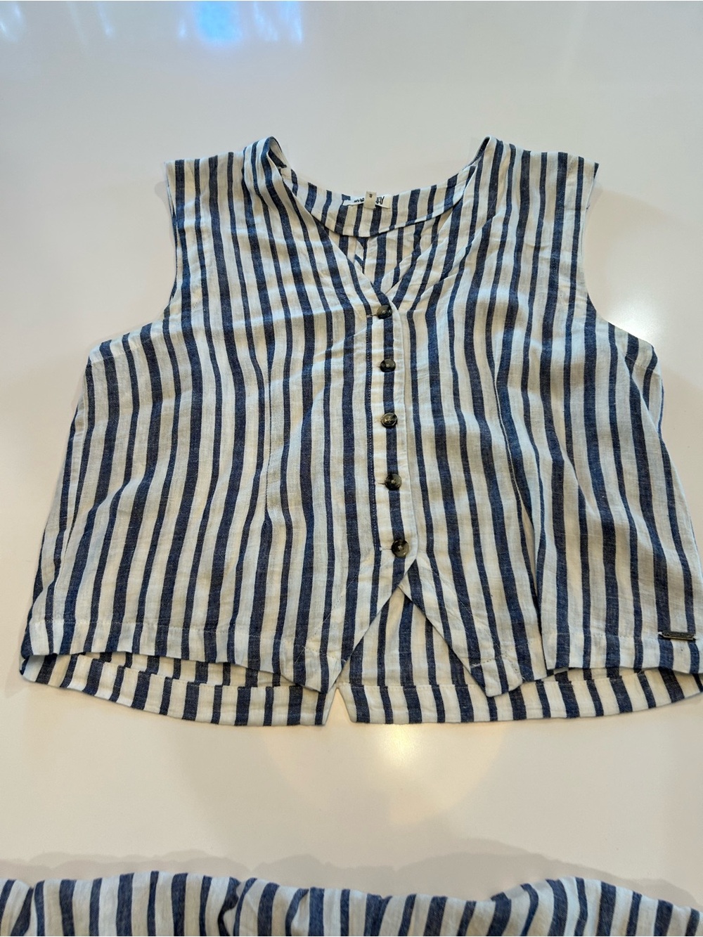 Sleeveless Button-Down Stripe Top and pants set - Blue & Whites